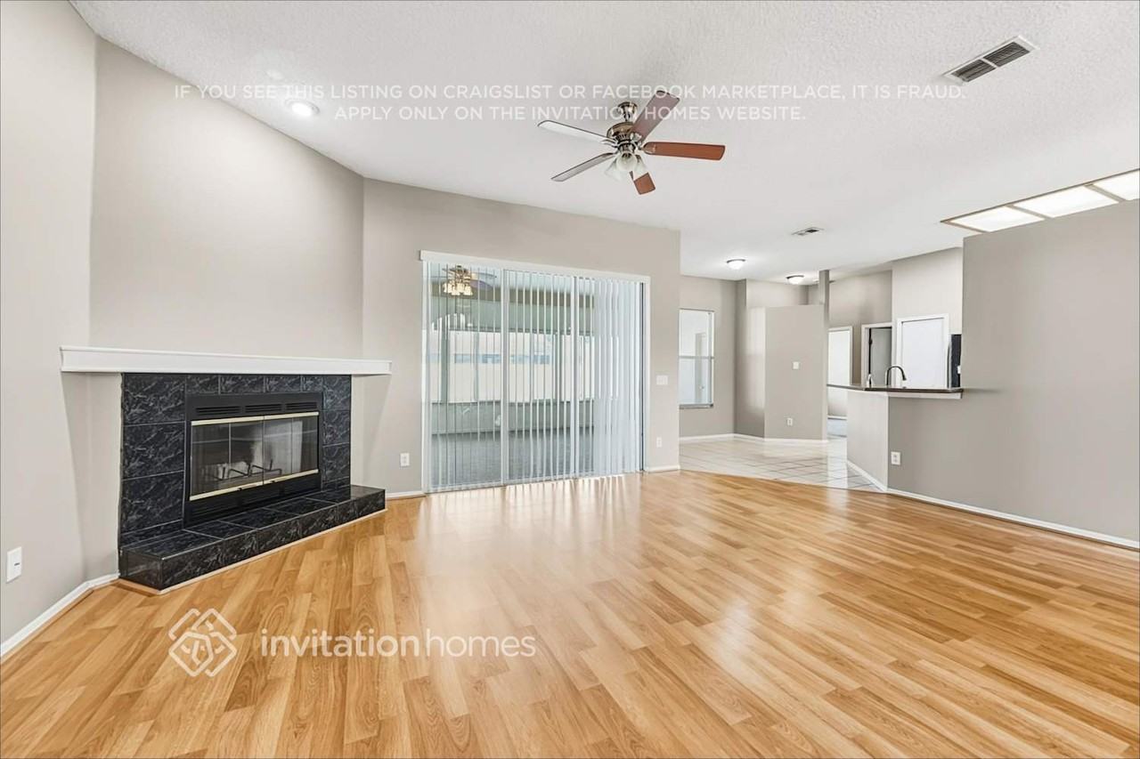 28141 Brokenmead Path - Photo 4 of 22