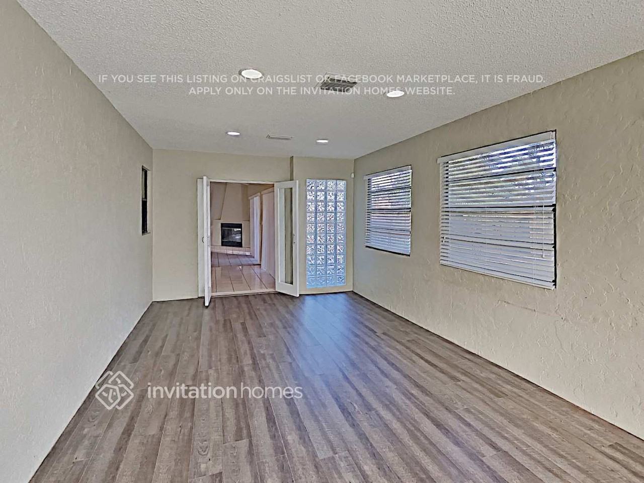 17745 Woodview Ter - Photo 3 of 18
