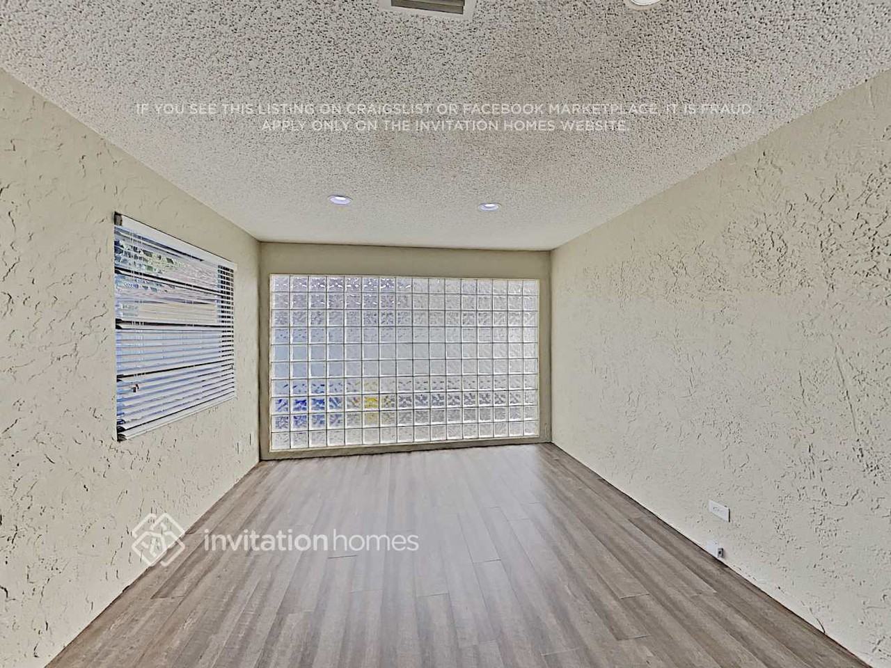 17745 Woodview Ter - Photo 4 of 18