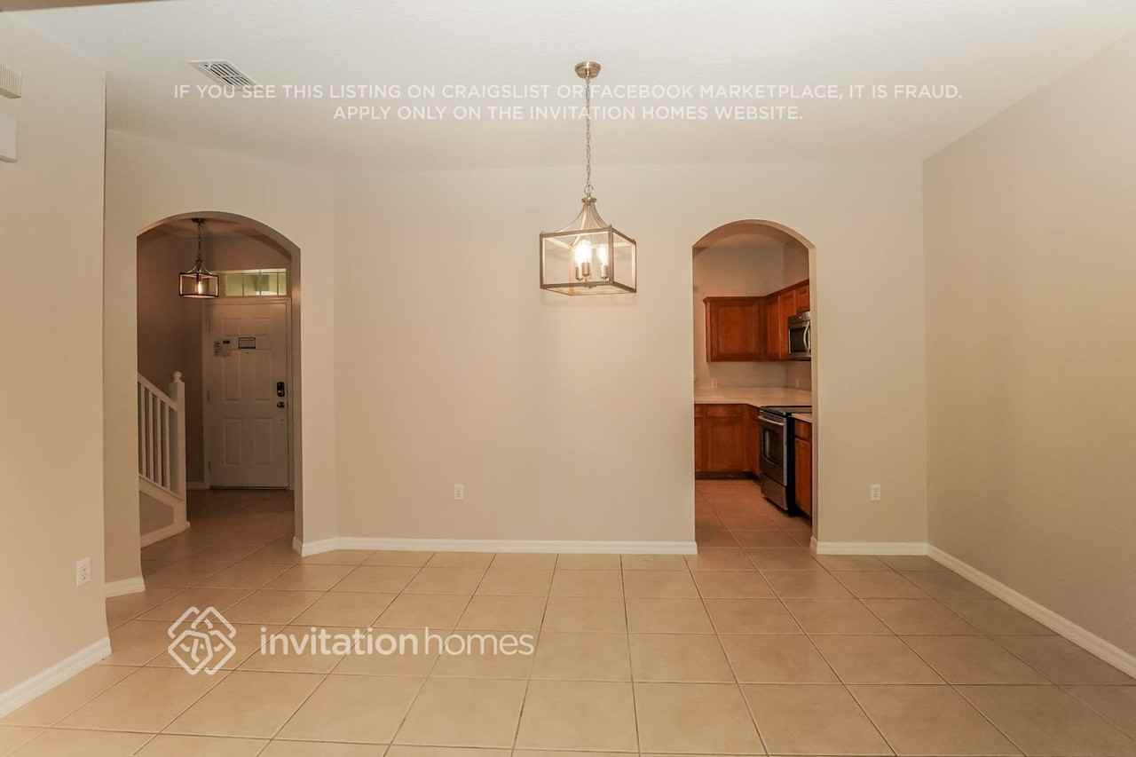 7148 Five Oaks Dr - Photo 6 of 18