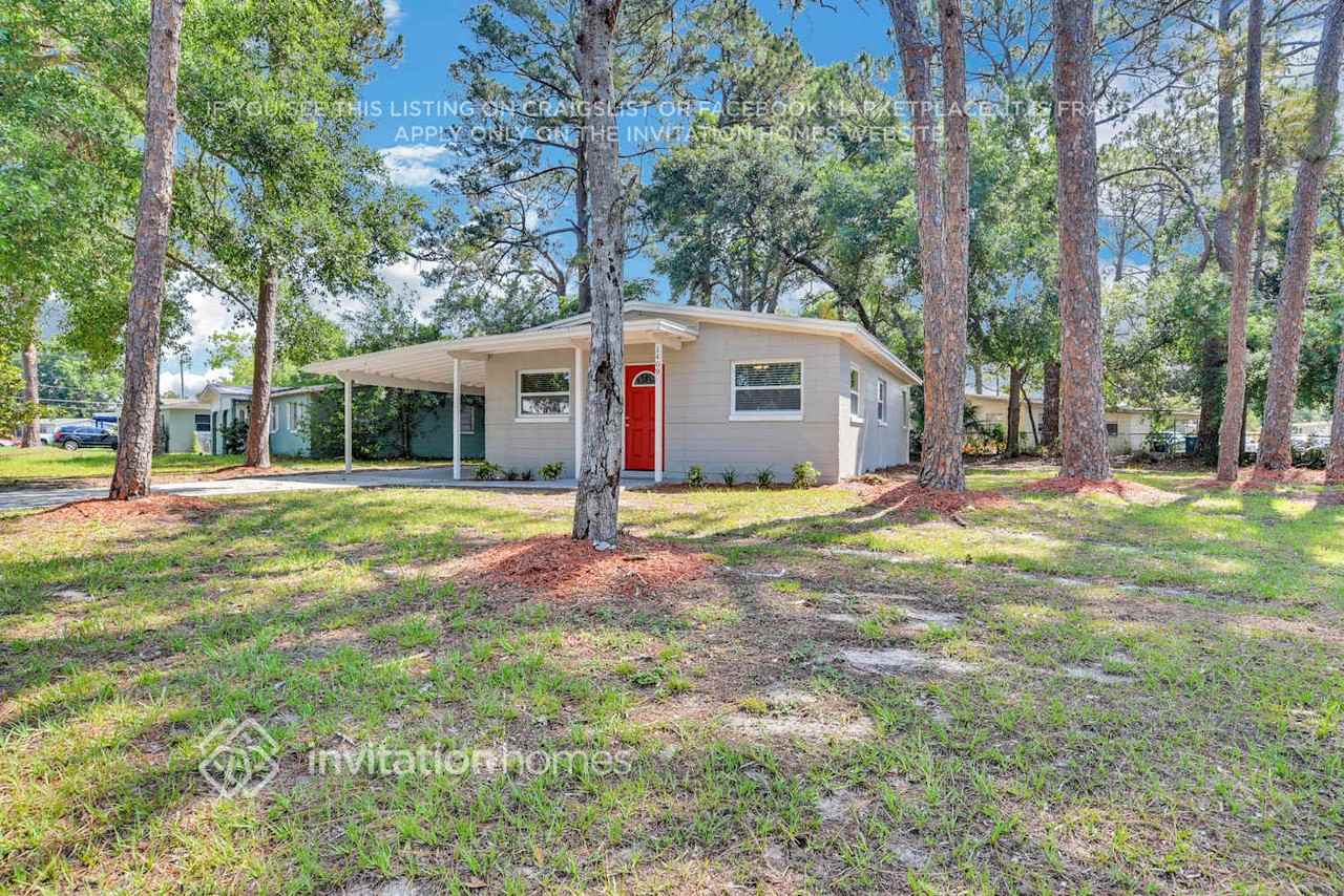 1409 Zenith Pl - Photo 3 of 20