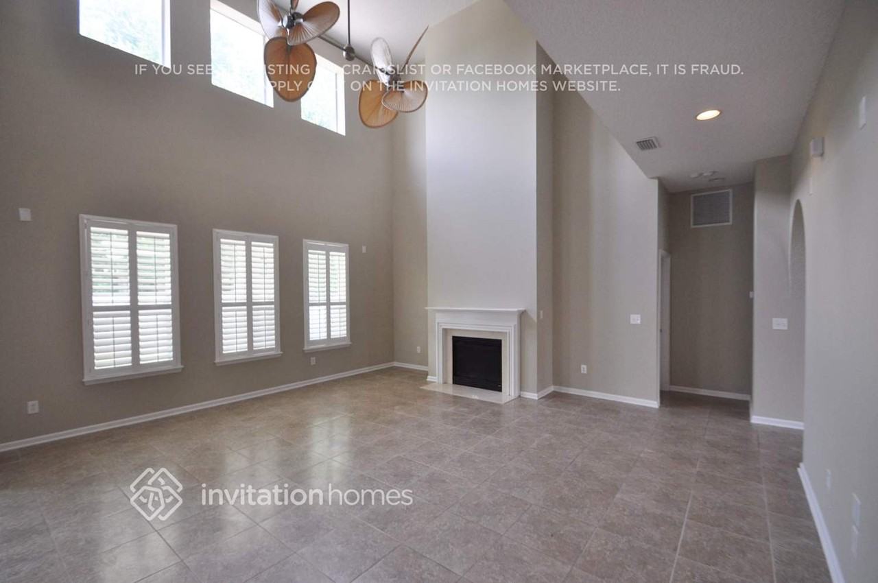 11315 Claudine Ct - Photo 2 of 9