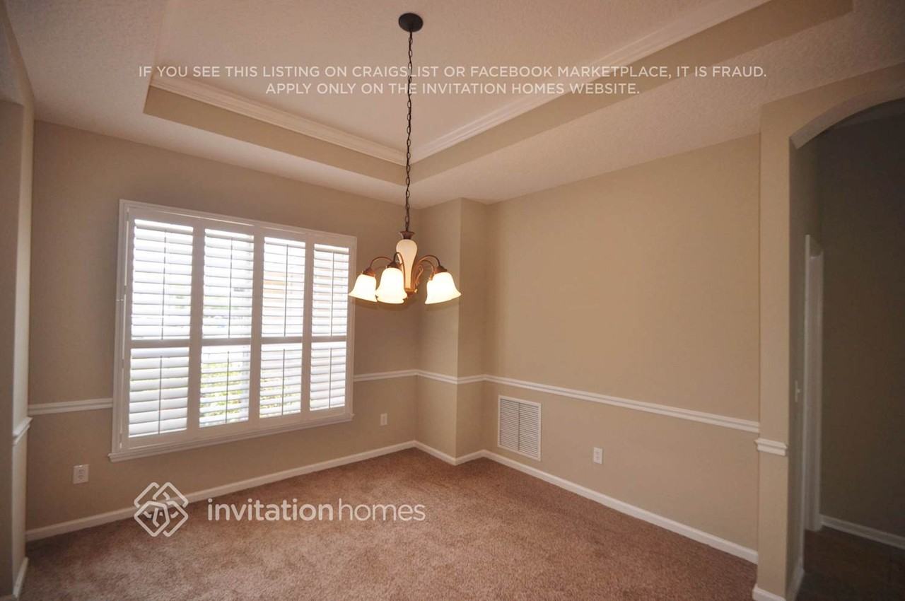 11315 Claudine Ct - Photo 4 of 9