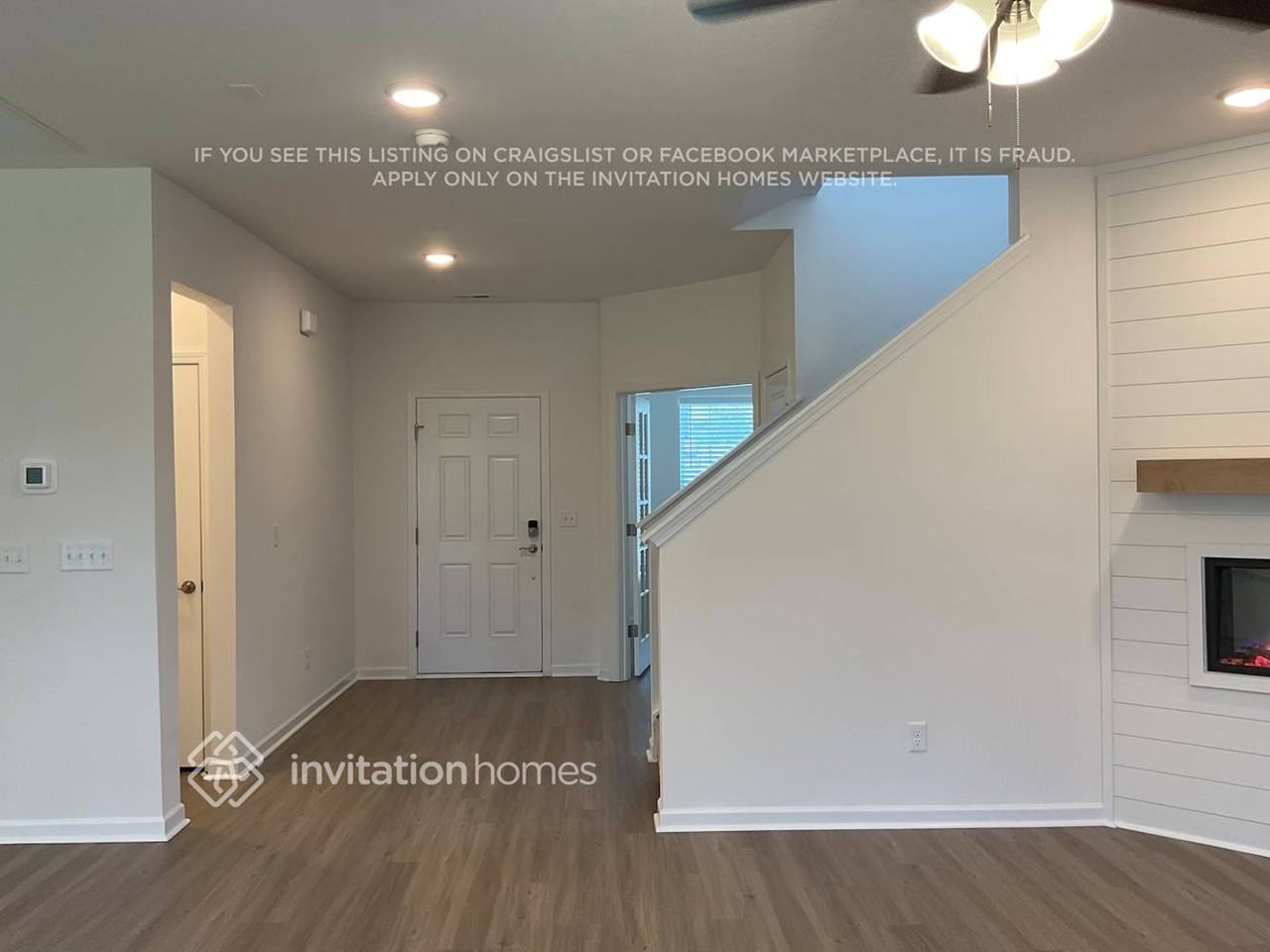 3808 Lantern Ln - Photo 4 of 19