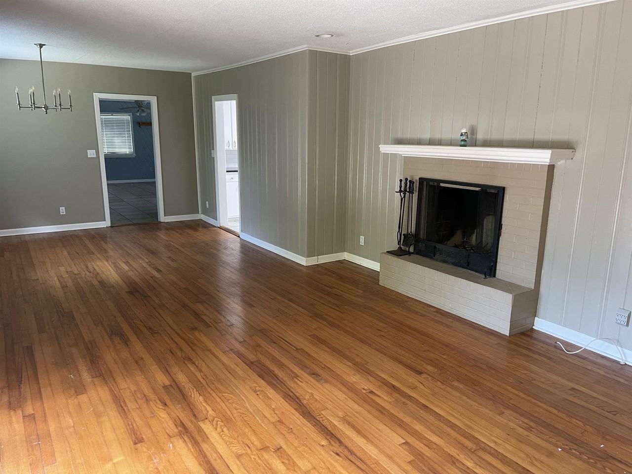 816 Watt Dr - Photo 3 of 15