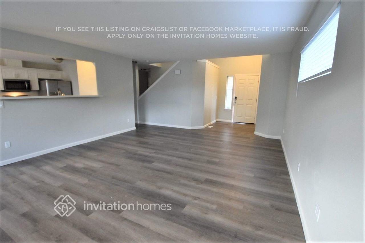 216 Michell Ln Ne - Photo 4 of 17