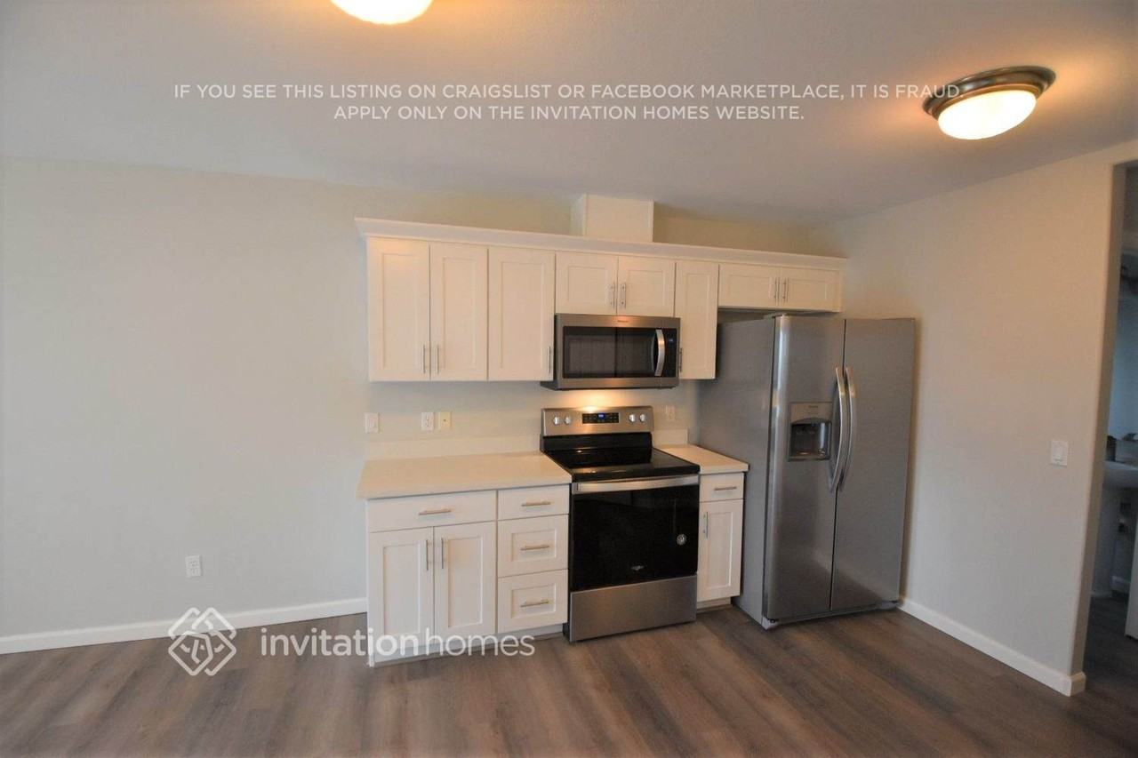 216 Michell Ln Ne - Photo 7 of 17