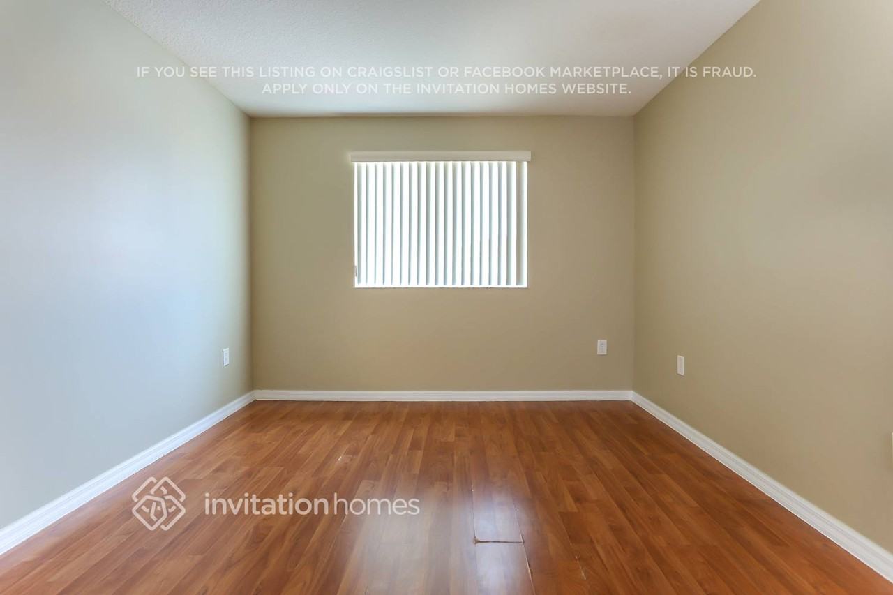5927 Sw 163rd Ave - Photo 6 of 19