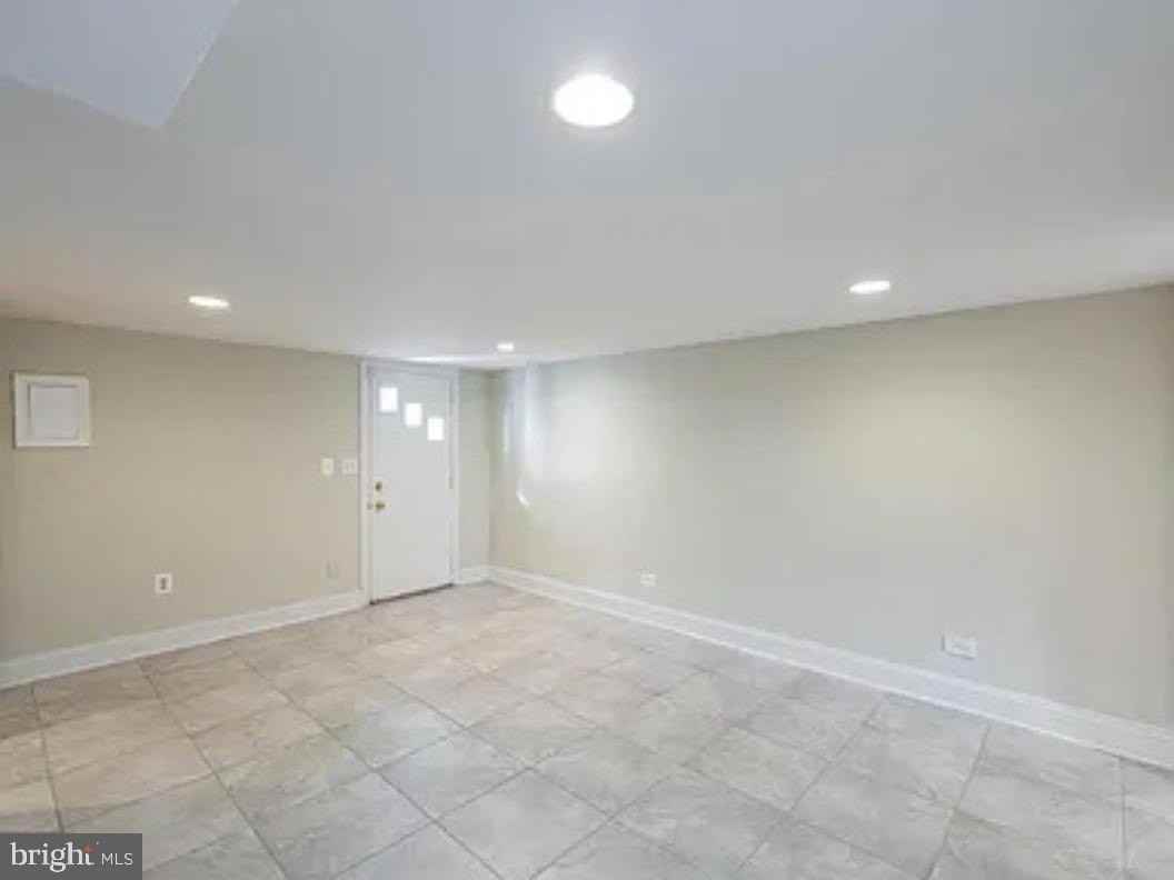 465 Luray Pl Nw - Photo 6 of 27