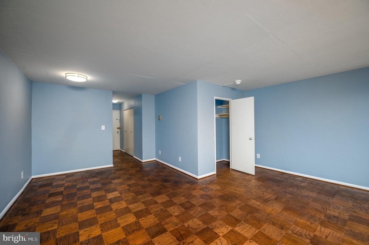 1330 New Hampshire Ave Nw #902 - Photo 6 of 12