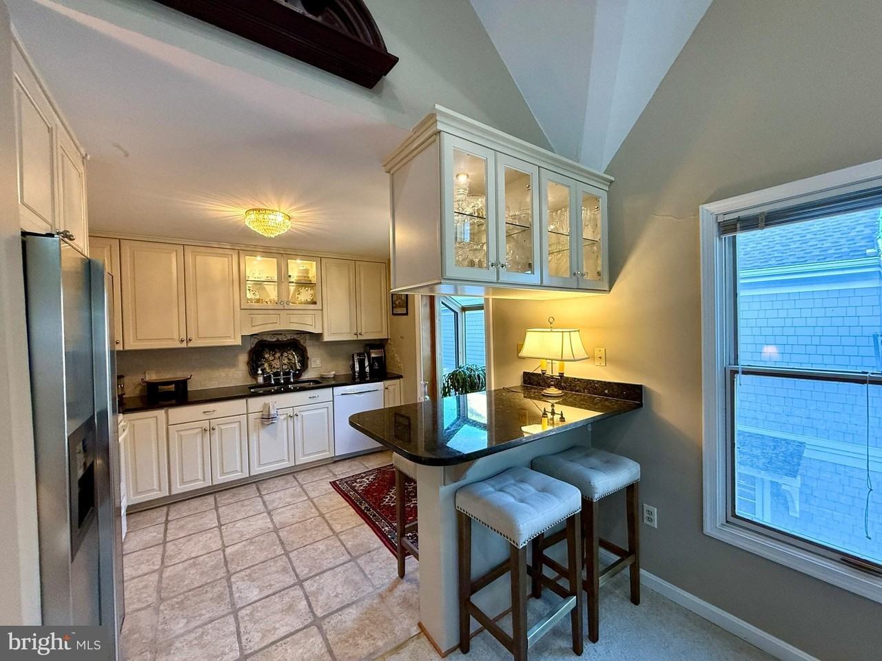 110 Annapolis St #A - Photo 6 of 35
