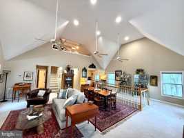 featured image of 110 Annapolis St #A