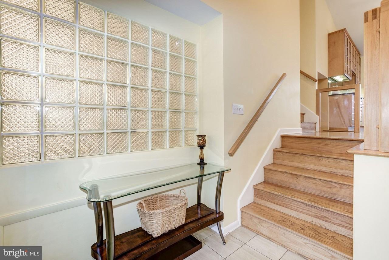 209 Winchester Beach Dr - Photo 4 of 50