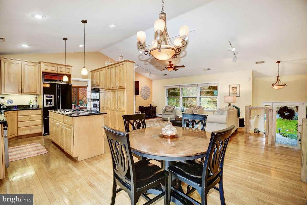 209 Winchester Beach Dr - Photo 7 of 50