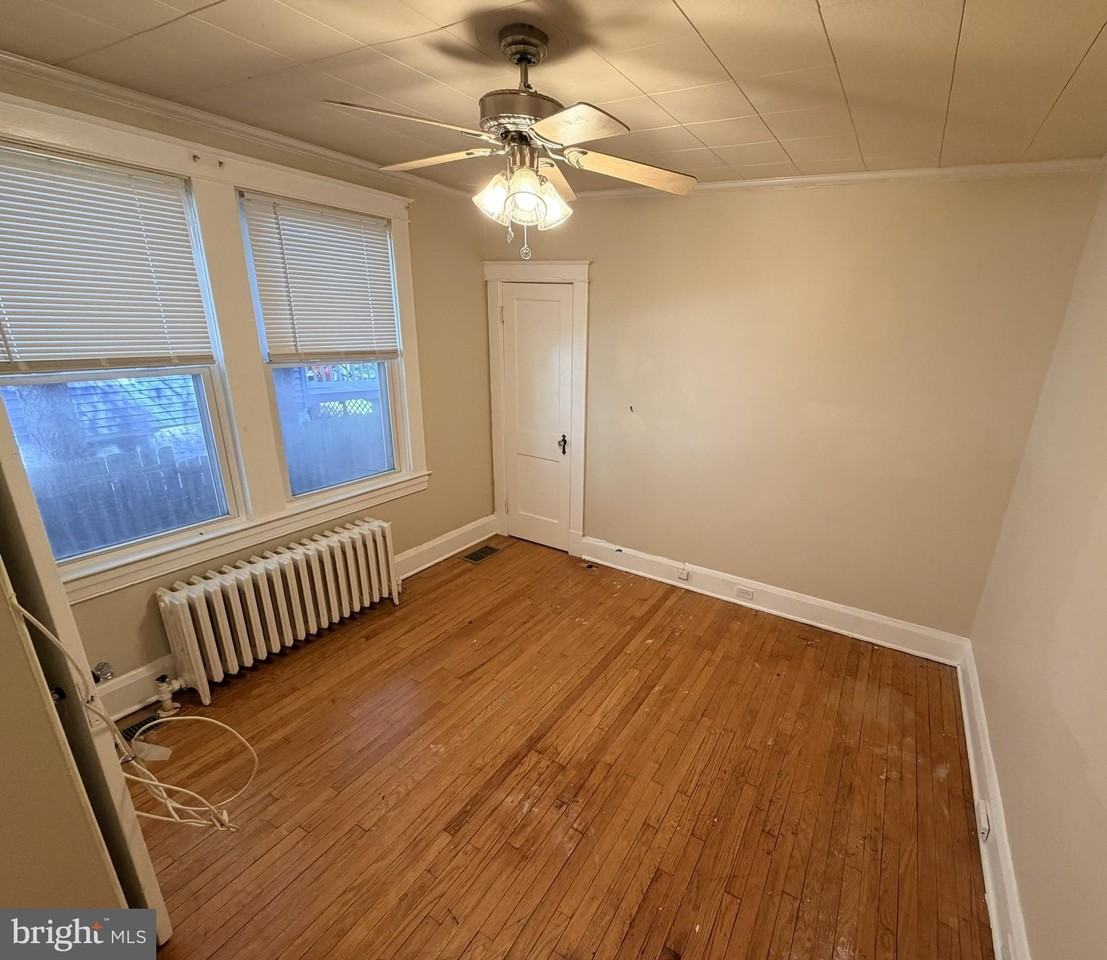 506 Cedarcroft Rd - Photo 7 of 16