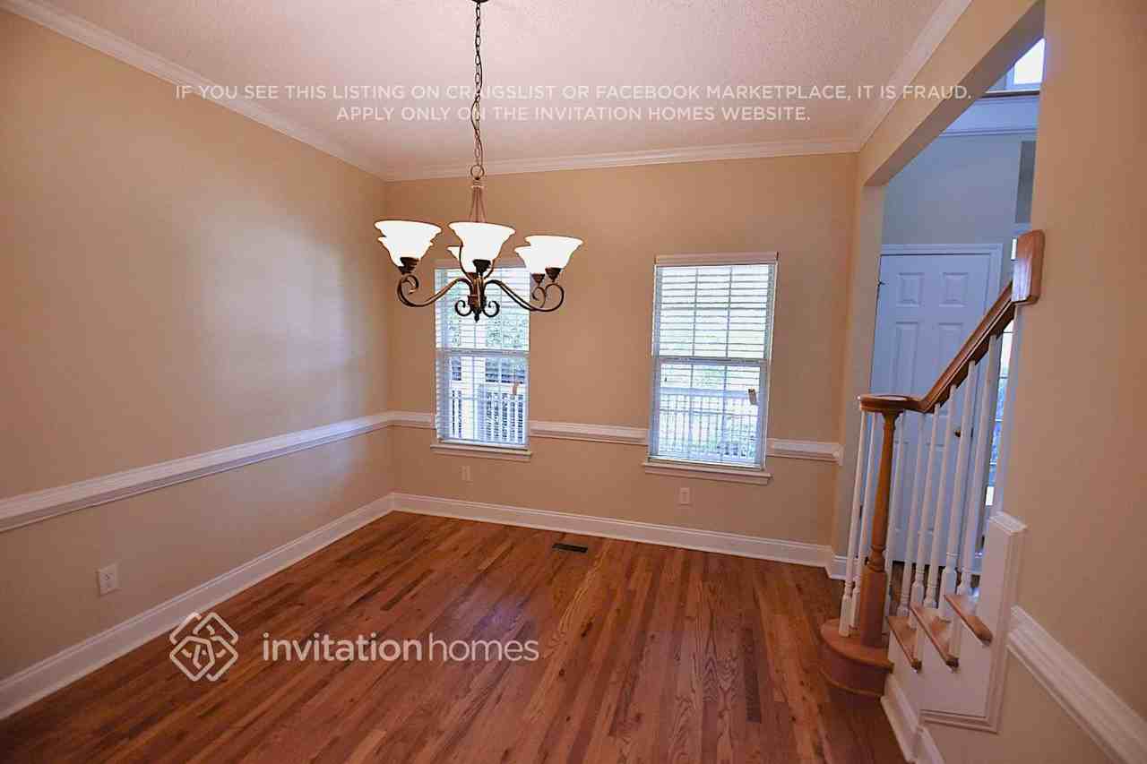6000 W Rosie Ln Se - Photo 4 of 15