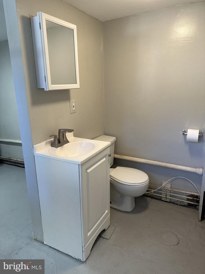 227 S Durham St - Photo 6 of 26