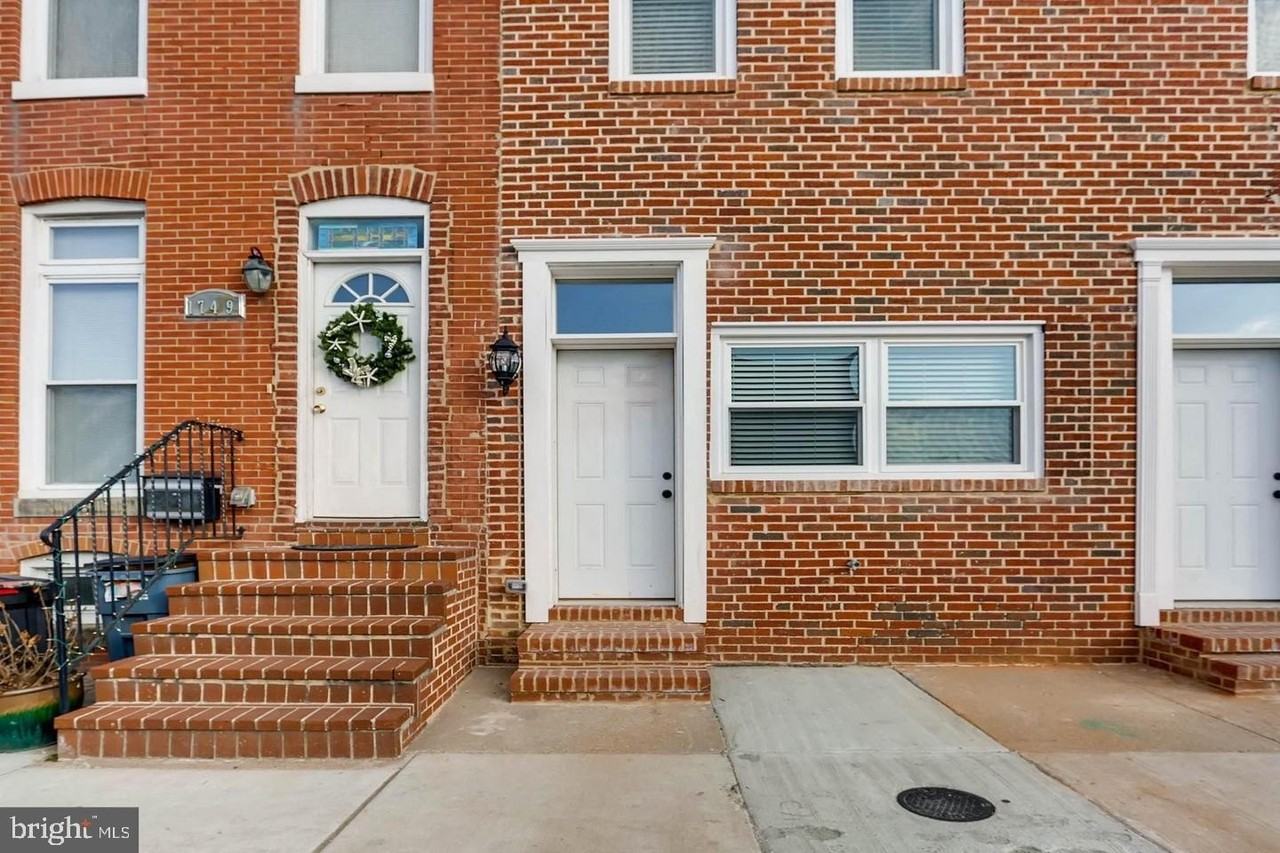 1751 S Hanover St - Photo 4 of 25
