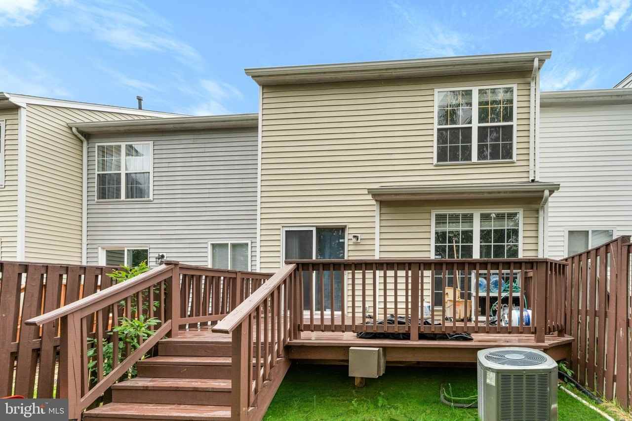 3336 Fordington Pl - Photo 6 of 37