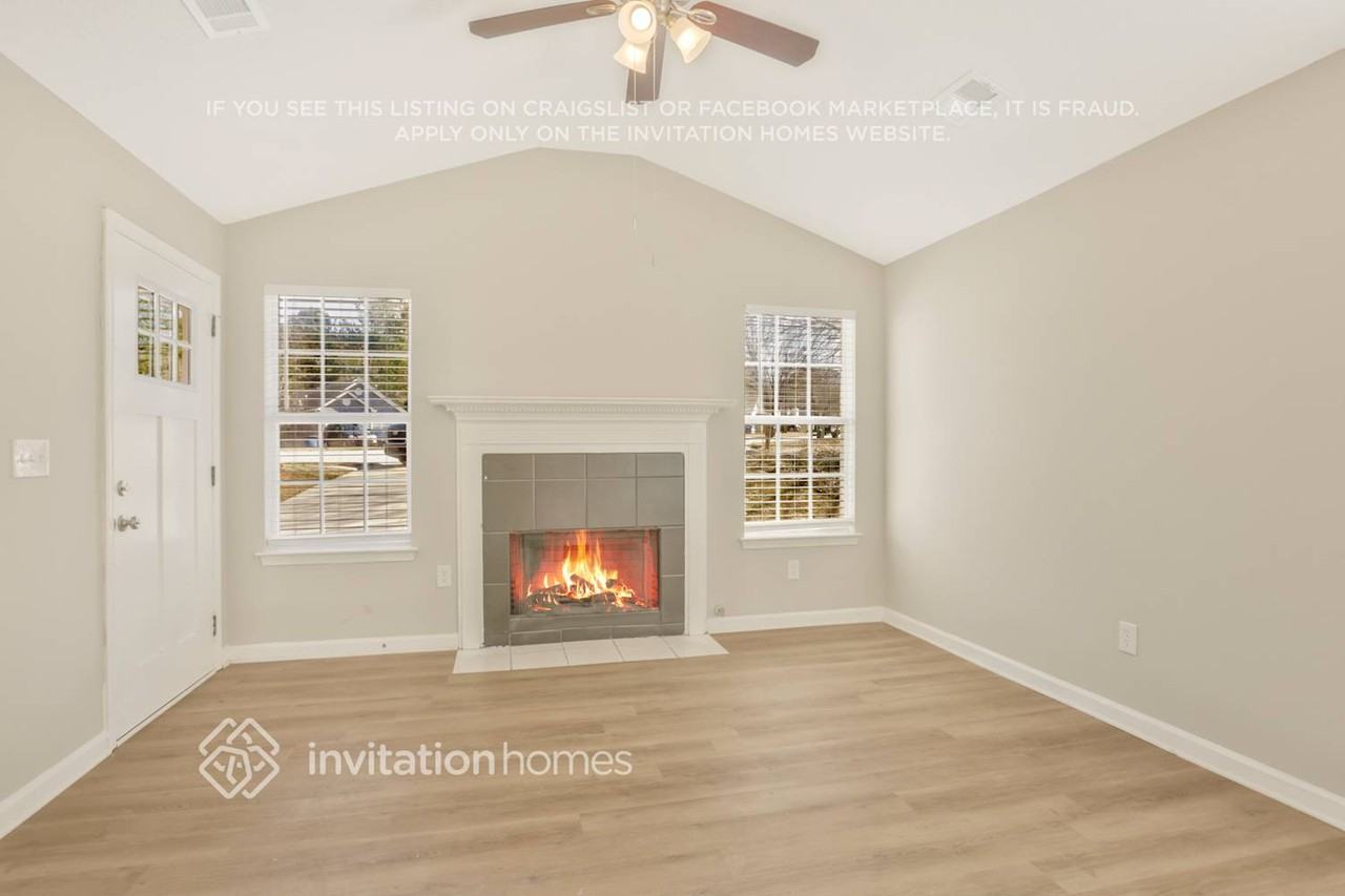 1241 Waterton Trl - Photo 4 of 24
