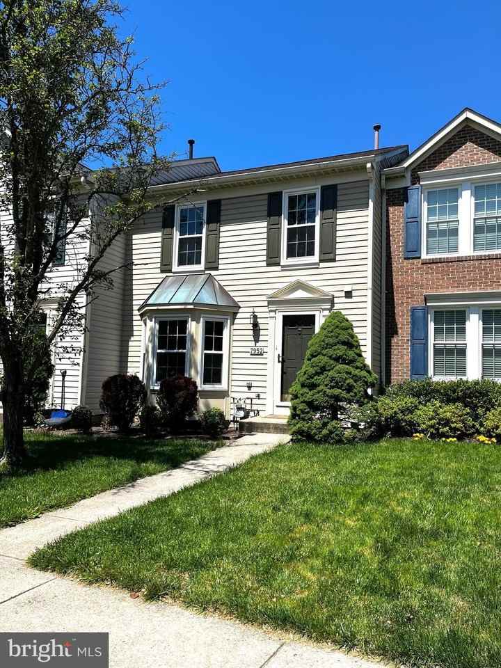 7952 Brightlight Pl - Photo 2 of 29
