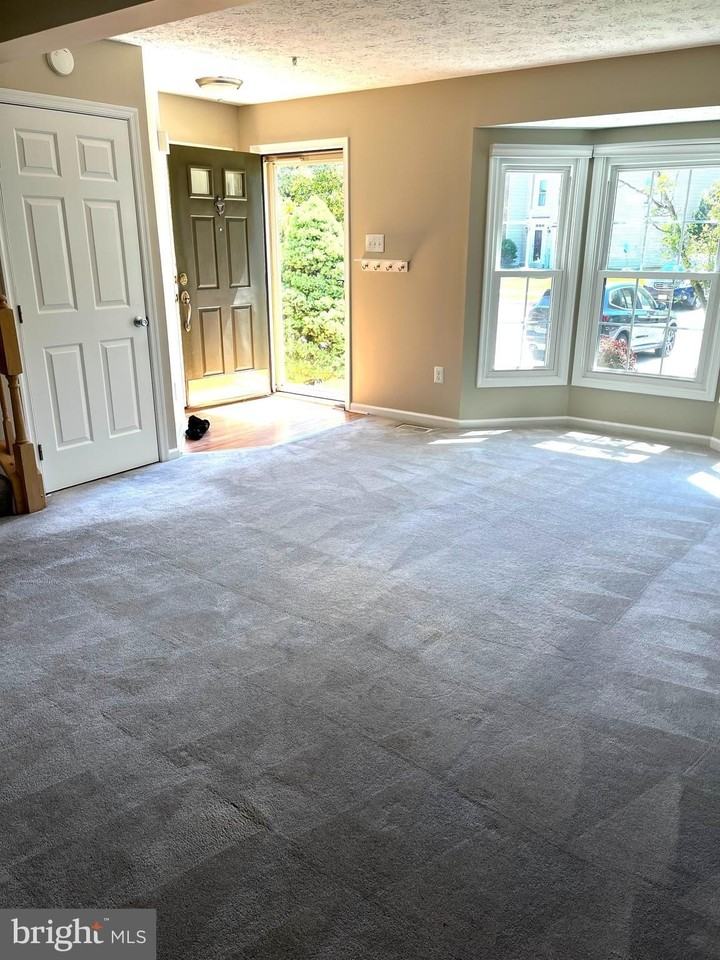 7952 Brightlight Pl - Photo 4 of 29