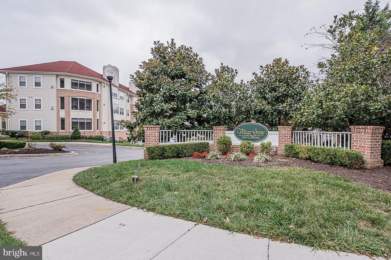 2130 Ganton Grn #CG1 - Photo 2 of 45