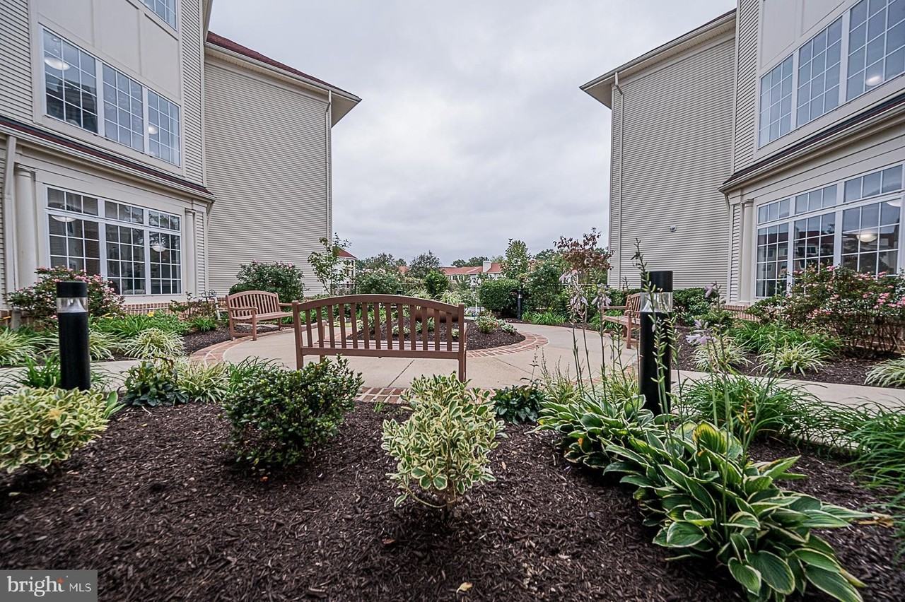2130 Ganton Grn #CG1 - Photo 6 of 45