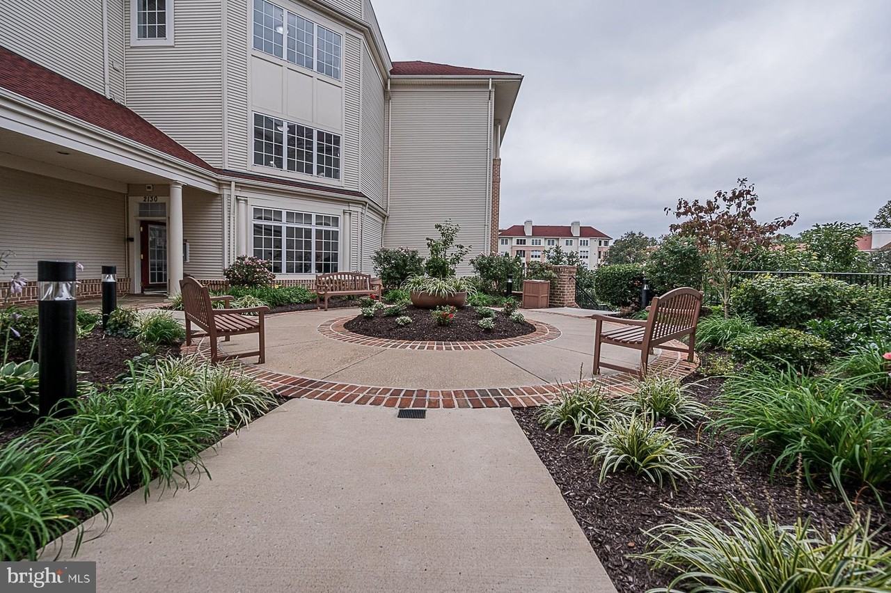 2130 Ganton Grn #CG1 - Photo 7 of 45