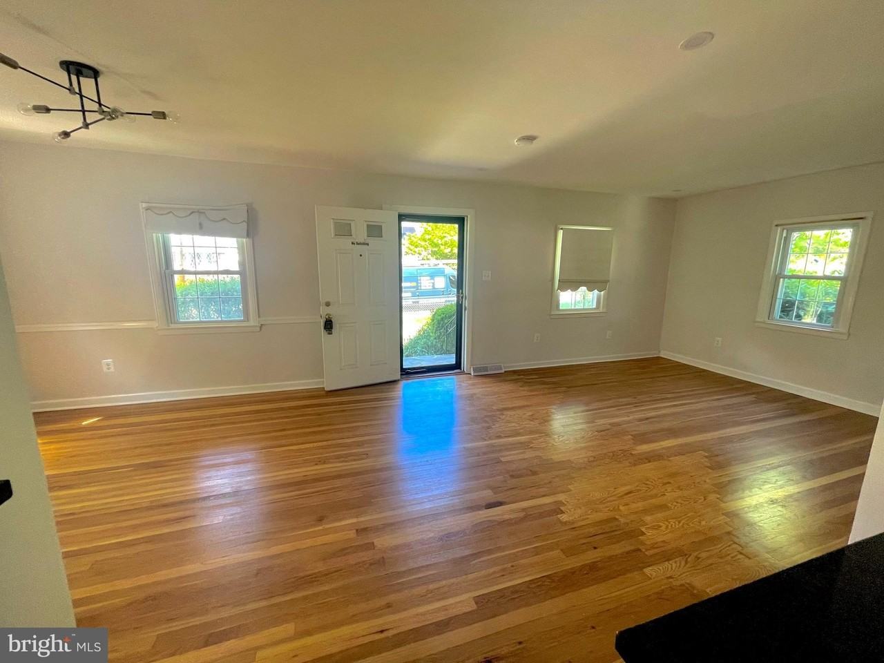 12216 Charles Rd - Photo 2 of 17