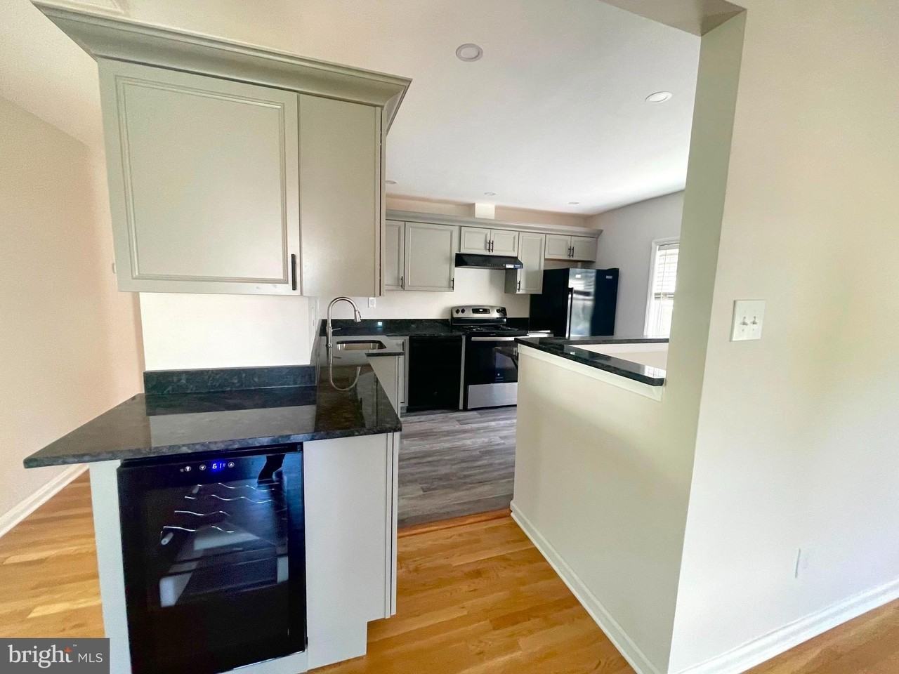 12216 Charles Rd - Photo 4 of 17