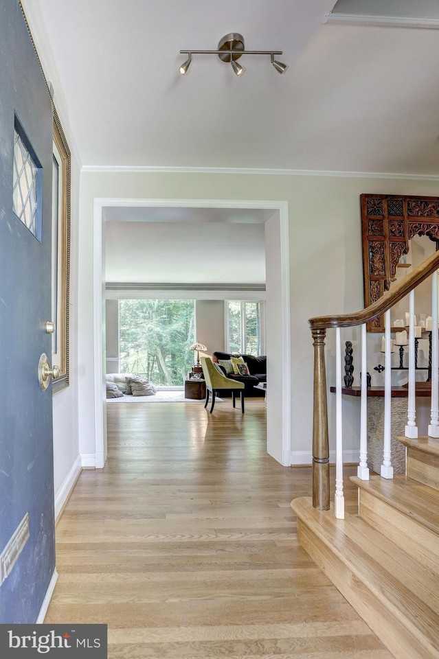 5204 Westwood Dr - Photo 3 of 45