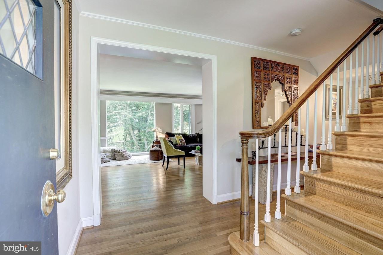 5204 Westwood Dr - Photo 4 of 45