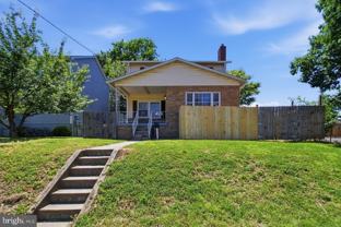 3704 42nd Ave - Photo 1 of 1