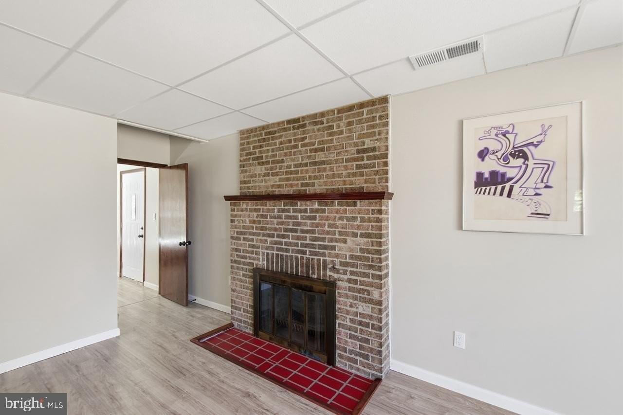 3704 42nd Ave - Photo 6 of 37