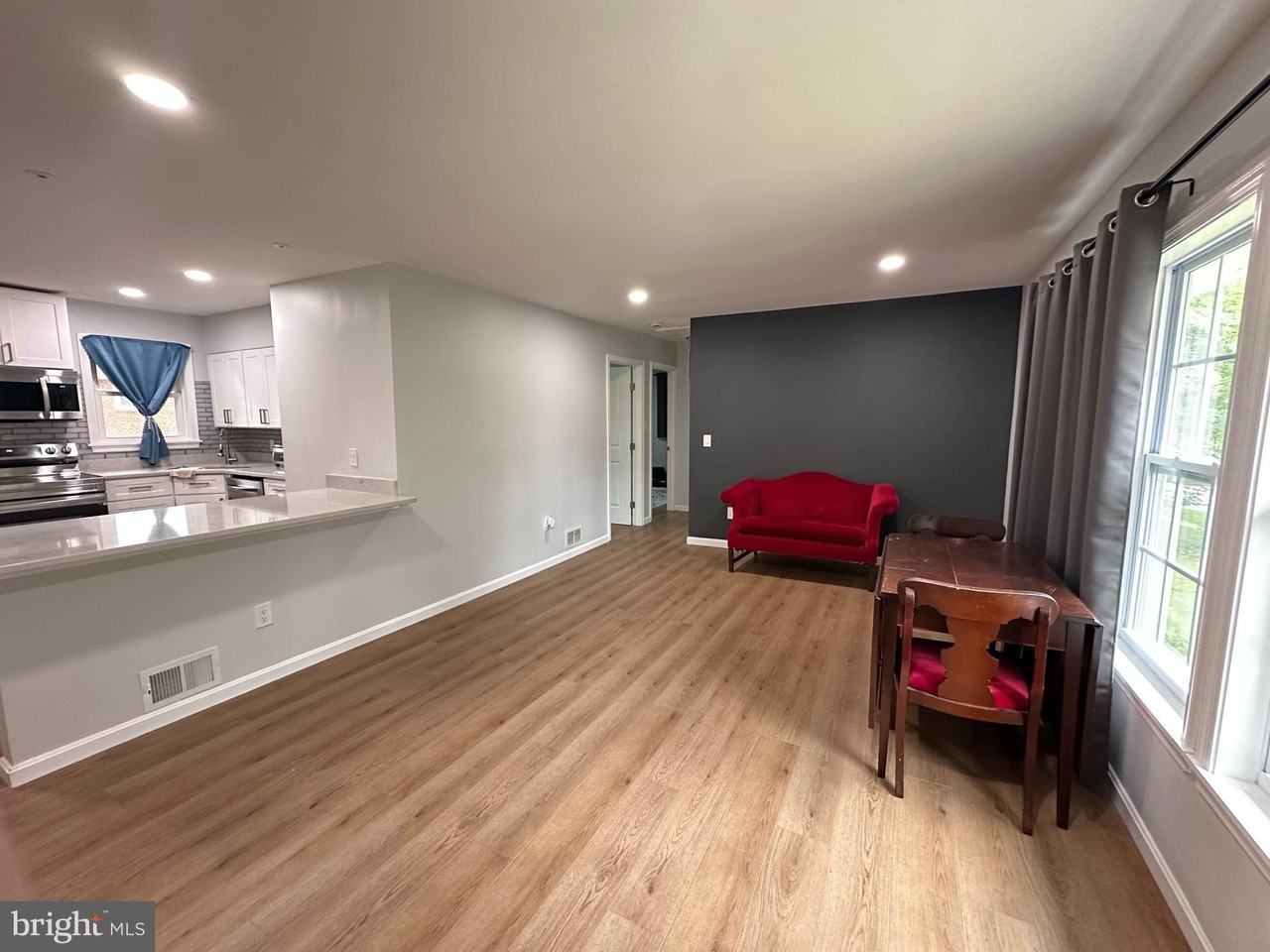6407 85th Ave - Photo 6 of 15