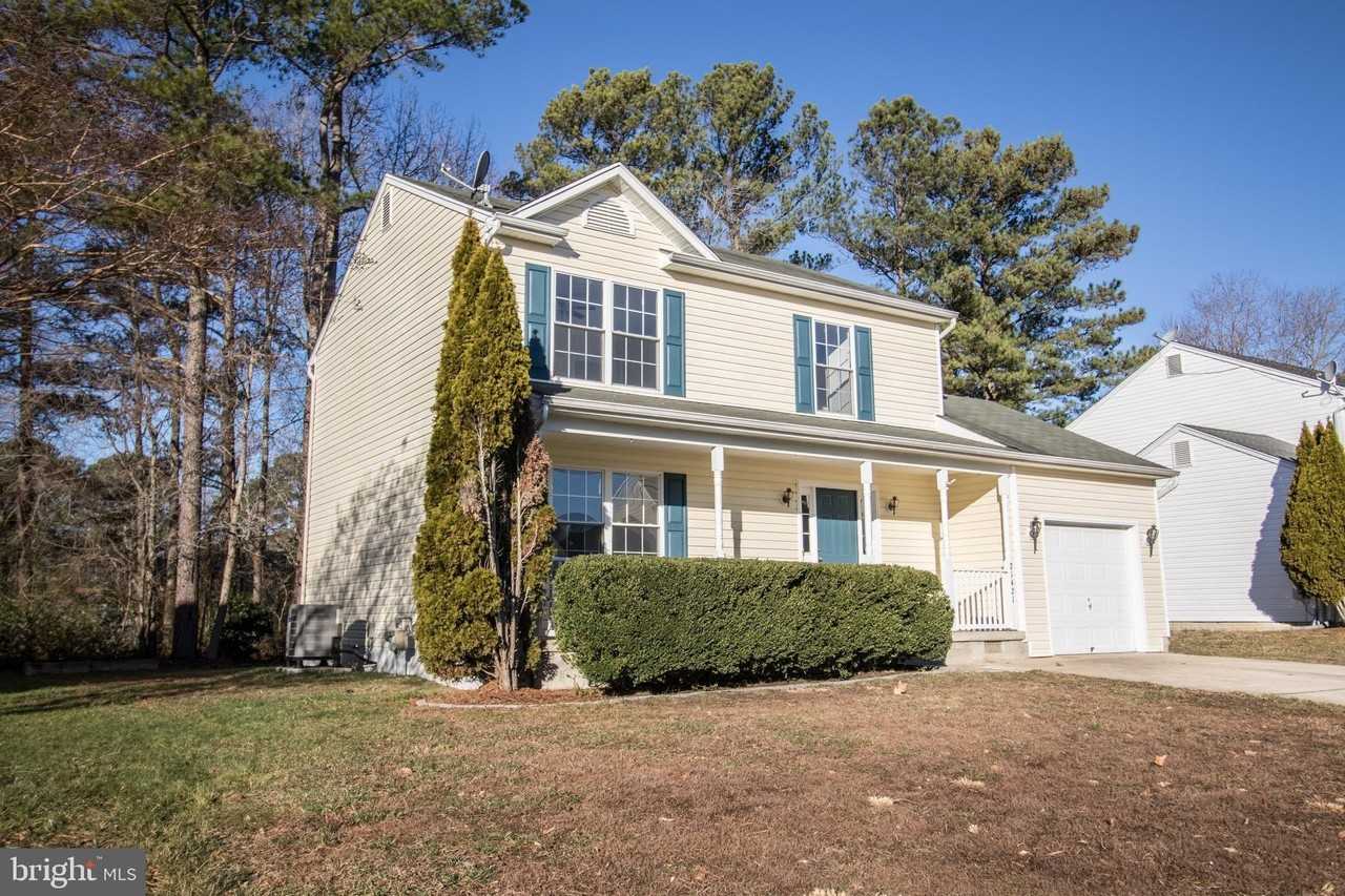 21421 Mary Margaret Ct - Photo 3 of 50
