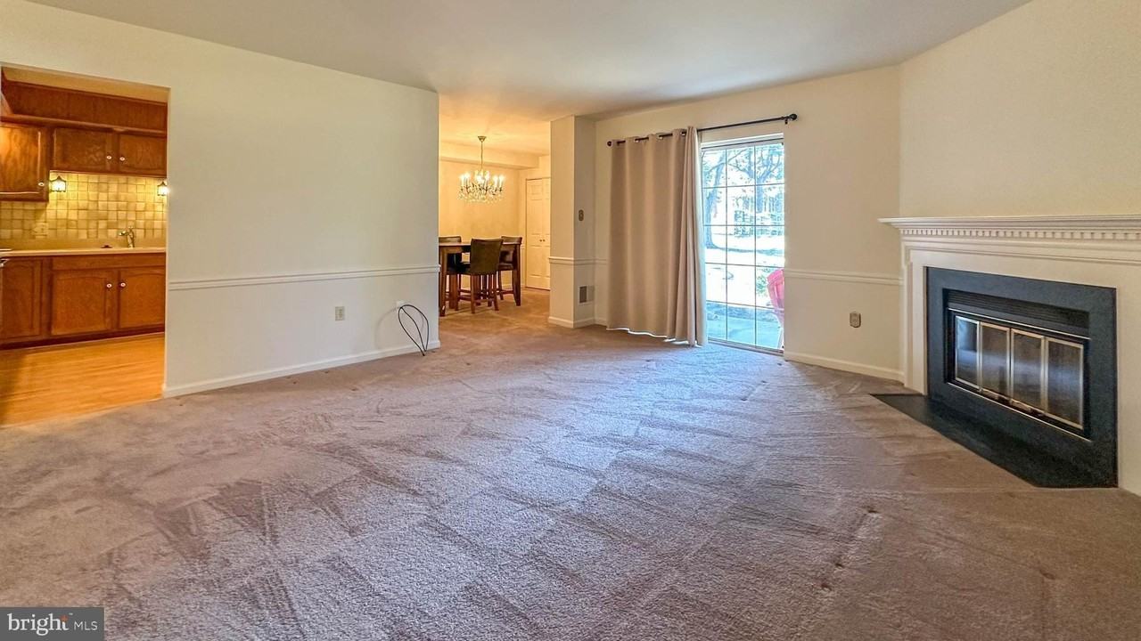 109 Valley Greene Cir - Photo 5 of 26