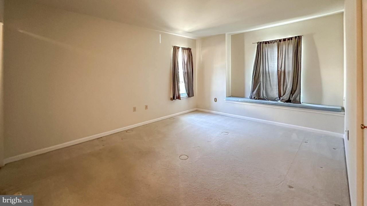109 Valley Greene Cir - Photo 6 of 26