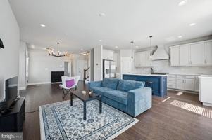 featured image of 212 Foxhedge Rd