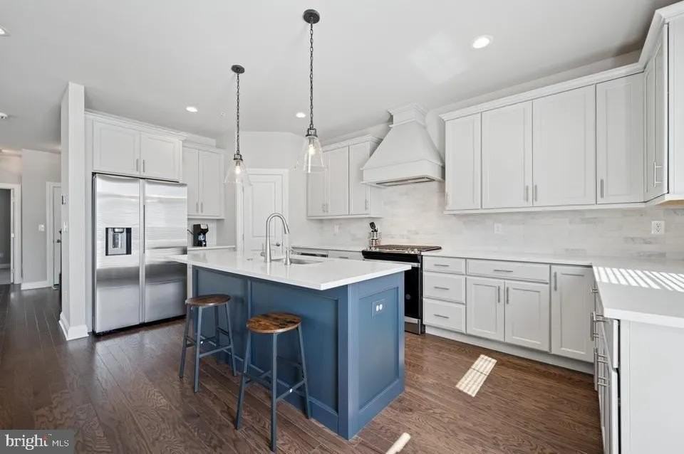 212 Foxhedge Rd - Photo 5 of 24