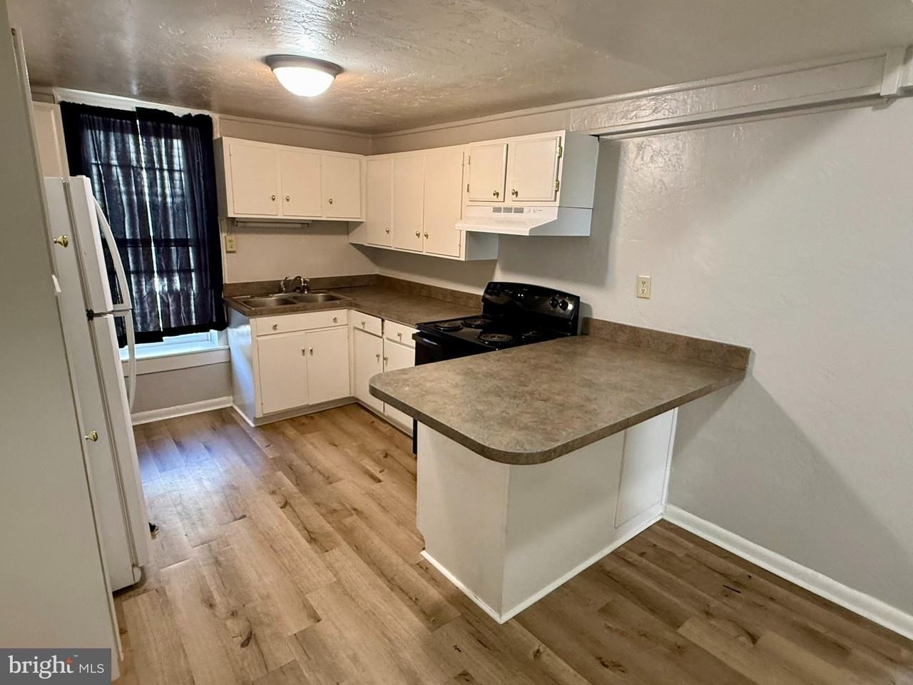 23 S Carlisle St #201 - Photo 7 of 13