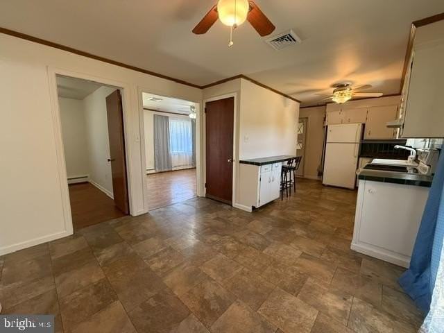 818 Walnut St - Photo 3 of 12