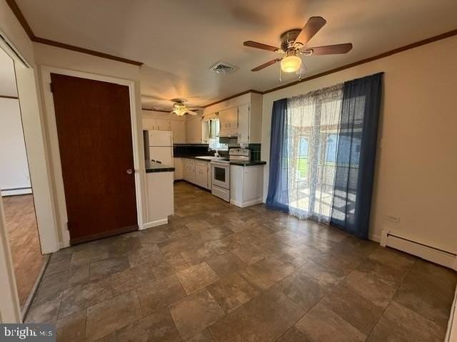 818 Walnut St - Photo 4 of 12
