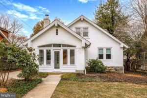 featured image of 232 Forrest Ave