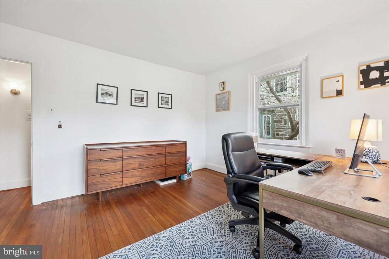 232 Forrest Ave - Photo 2 of 41