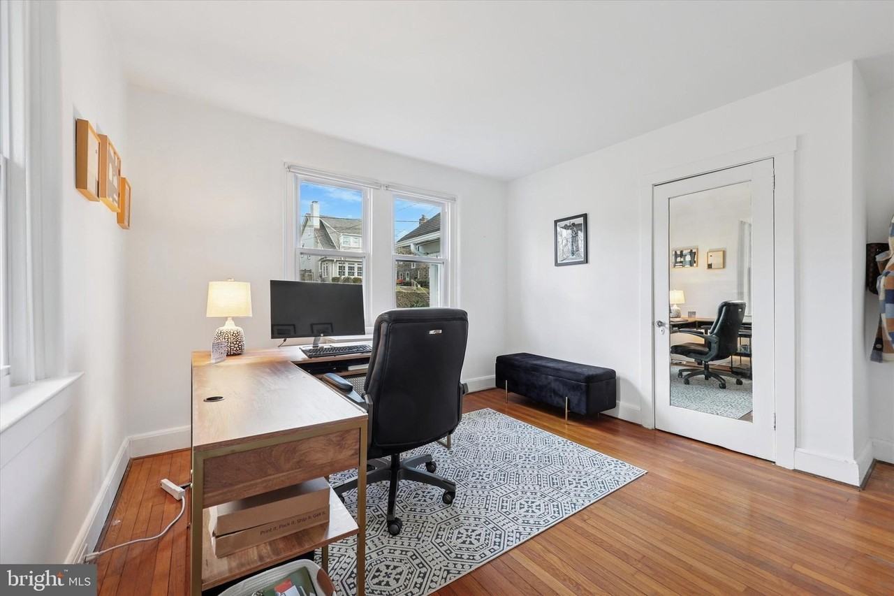 232 Forrest Ave - Photo 3 of 41