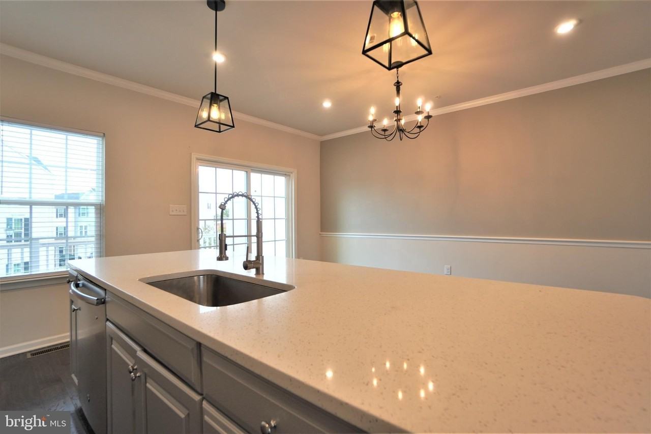 125 Dragon Dr - Photo 7 of 33
