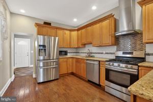 featured image of 3408 Richmond St