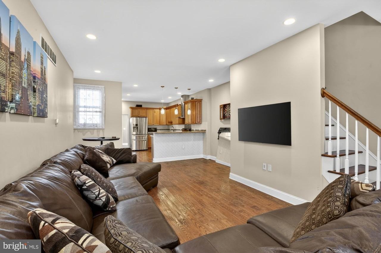 3408 Richmond St - Photo 2 of 28